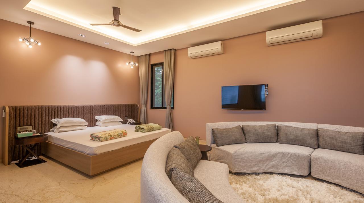 Villa 41 By Stayvista - A Chic Retreat With A Pool, Poker Table, And A Theater Room Lonavala Exterior photo